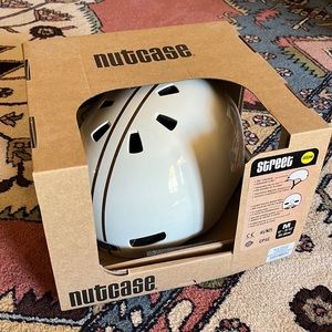 NWT Nutcase multi-sport helmet w/ MIPS